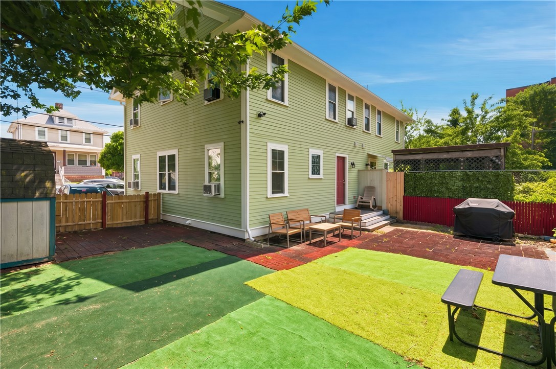221 Early Street B
