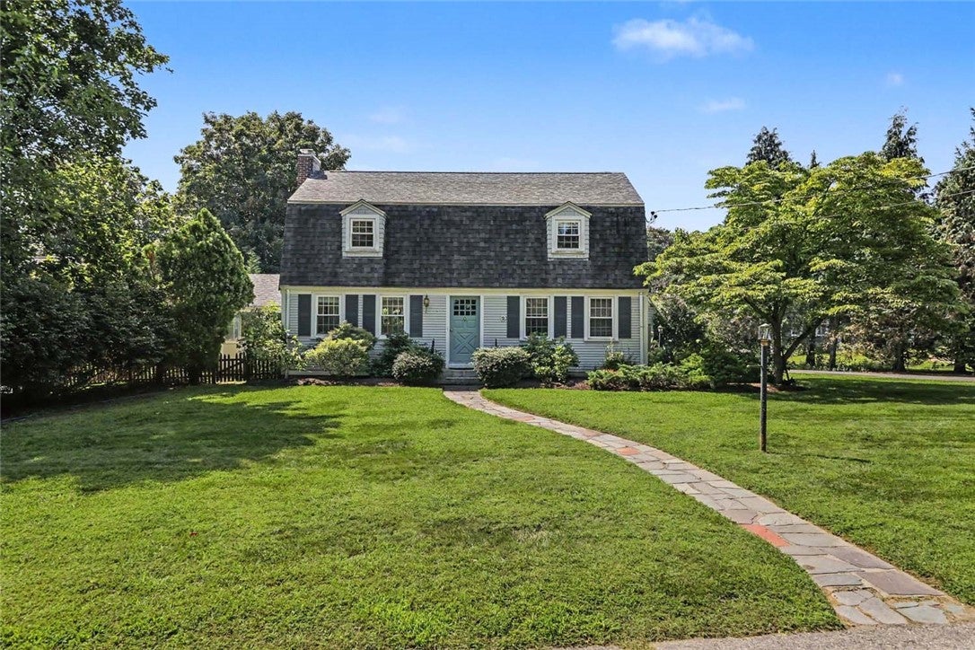 2 Woollett Court
