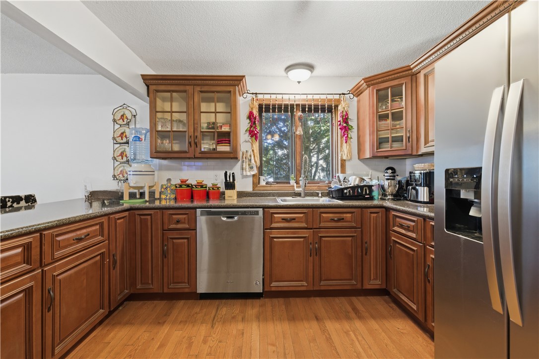 25 Vezina Drive