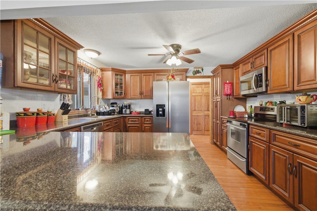 25 Vezina Drive