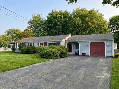 9 Spruce Avenue Middletown RI 02842