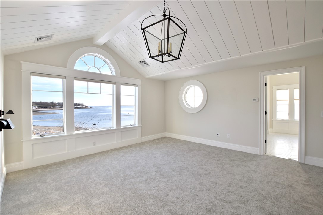 East Greenwich, Rhode Island, 02818, United States, 5 Bedrooms Bedrooms, ,5 BathroomsBathrooms,Residential,Active,1985571