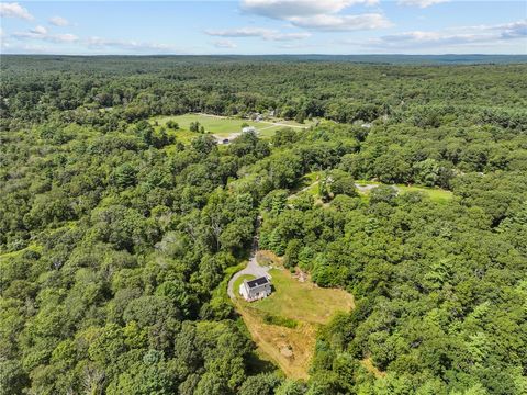 40 Hicks Way Scituate RI 02825