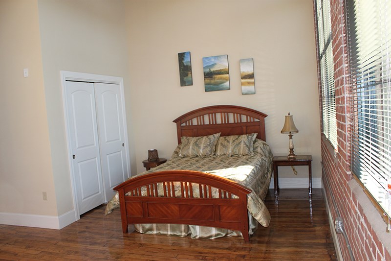 413 CENTRAL Avenue 3-013