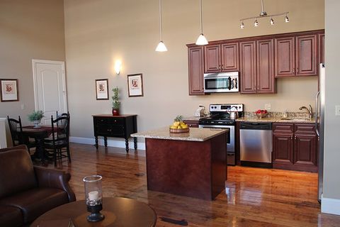 413 CENTRAL Avenue 3-013 Pawtucket RI 02861