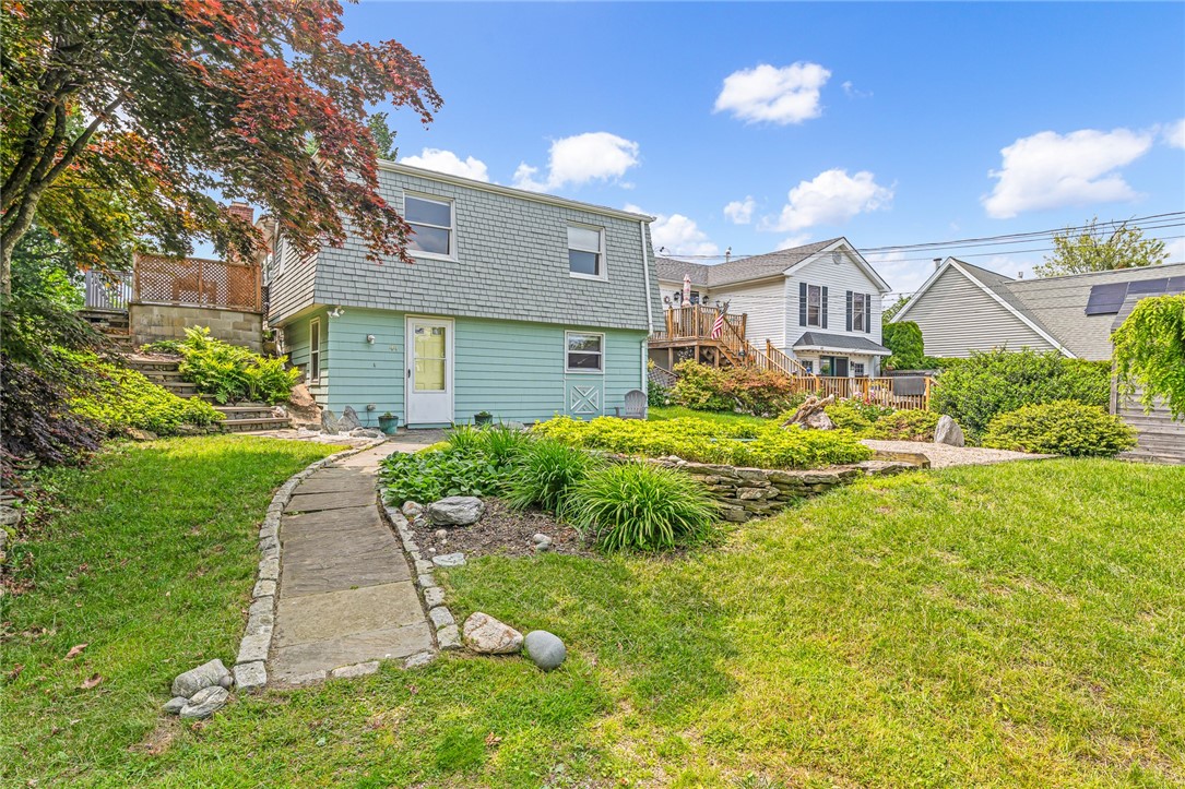 44 Summit Road
