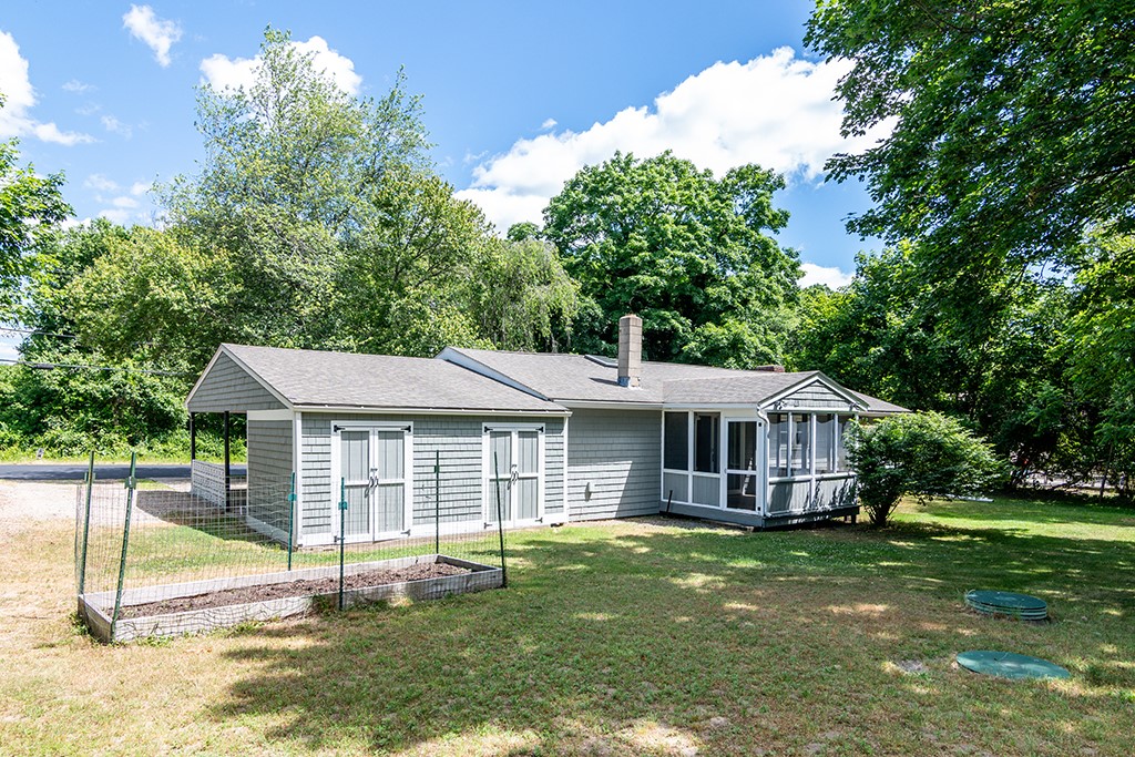 19 Waldron Avenue