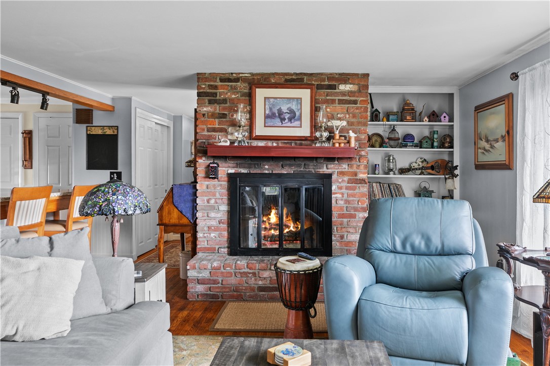 30 Johnnycake Lane