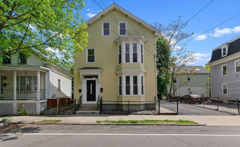 Multi Family in Providence RI 82 Sycamore Street.jpg