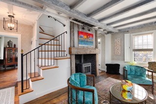 Newport, Rhode Island, 02840, United States, 3 Bedrooms Bedrooms, ,2 BathroomsBathrooms,Residential,Active,2041403