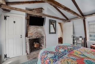 Newport, Rhode Island, 02840, United States, 3 Bedrooms Bedrooms, ,2 BathroomsBathrooms,Residential,Active,2041403