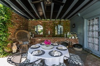 Newport, Rhode Island, 02840, United States, 3 Bedrooms Bedrooms, ,2 BathroomsBathrooms,Residential,Active,2041403