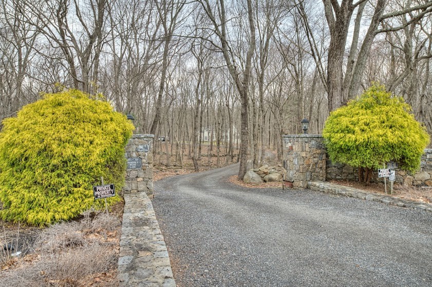 45 Pardon's Wood Lane