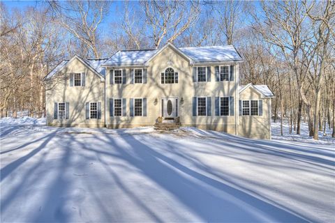 45 Pardon's Wood Lane East Greenwich RI 02818