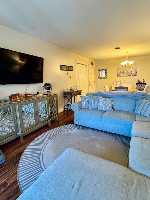 Cranston, Rhode Island 02910, United States, 2 Bedrooms Bedrooms, ,1 BathroomBathrooms,Residential,Active,87455