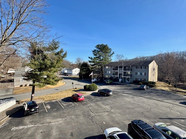 Cranston, Rhode Island 02910, United States, 2 Bedrooms Bedrooms, ,1 BathroomBathrooms,Residential,Active,87455