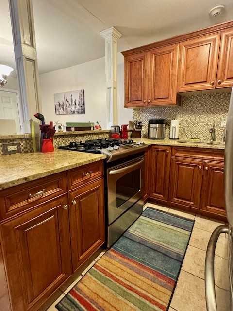 Cranston, Rhode Island 02910, United States, 2 Bedrooms Bedrooms, ,1 BathroomBathrooms,Residential,Active,87455