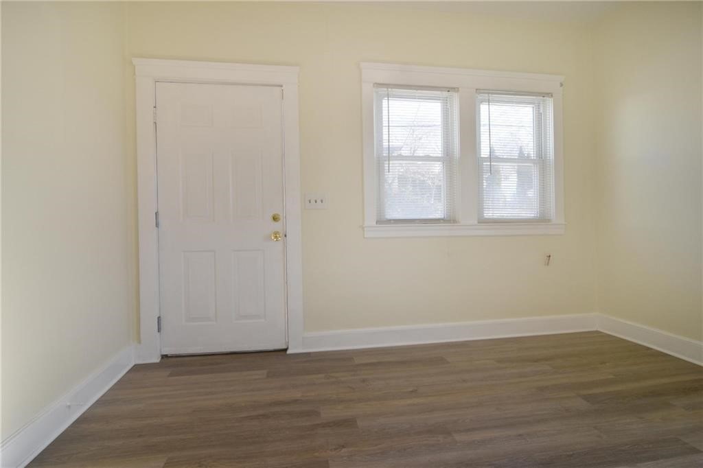 862 CHARLES Street 864