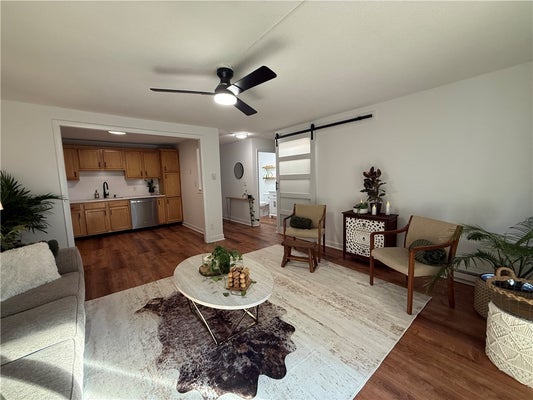 120 PILGRIM PKWY APT 4, WARWICK, RI 02888 - Image a90d2fac20d2c3e1d413af66c323de95/146512113