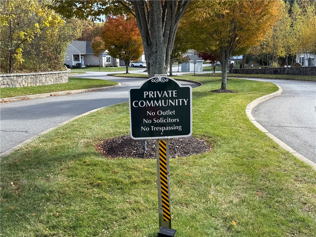 13 Pine Grove Lane