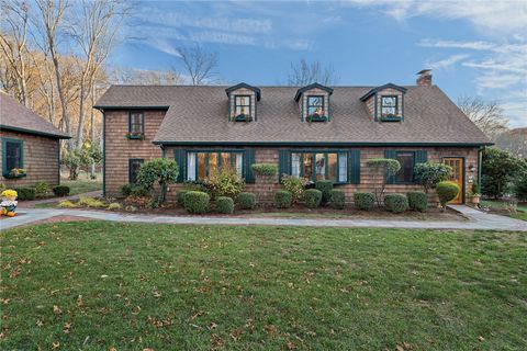 66 Essex Manor Lane North Kingstown RI 02874