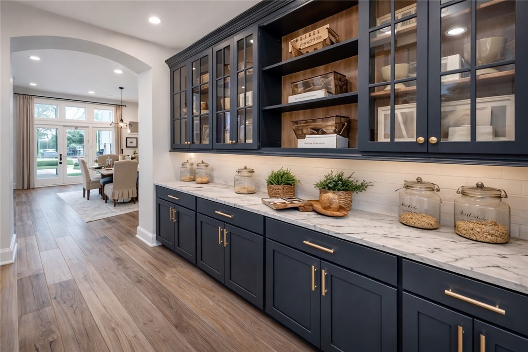 78 Narragansett Avenue