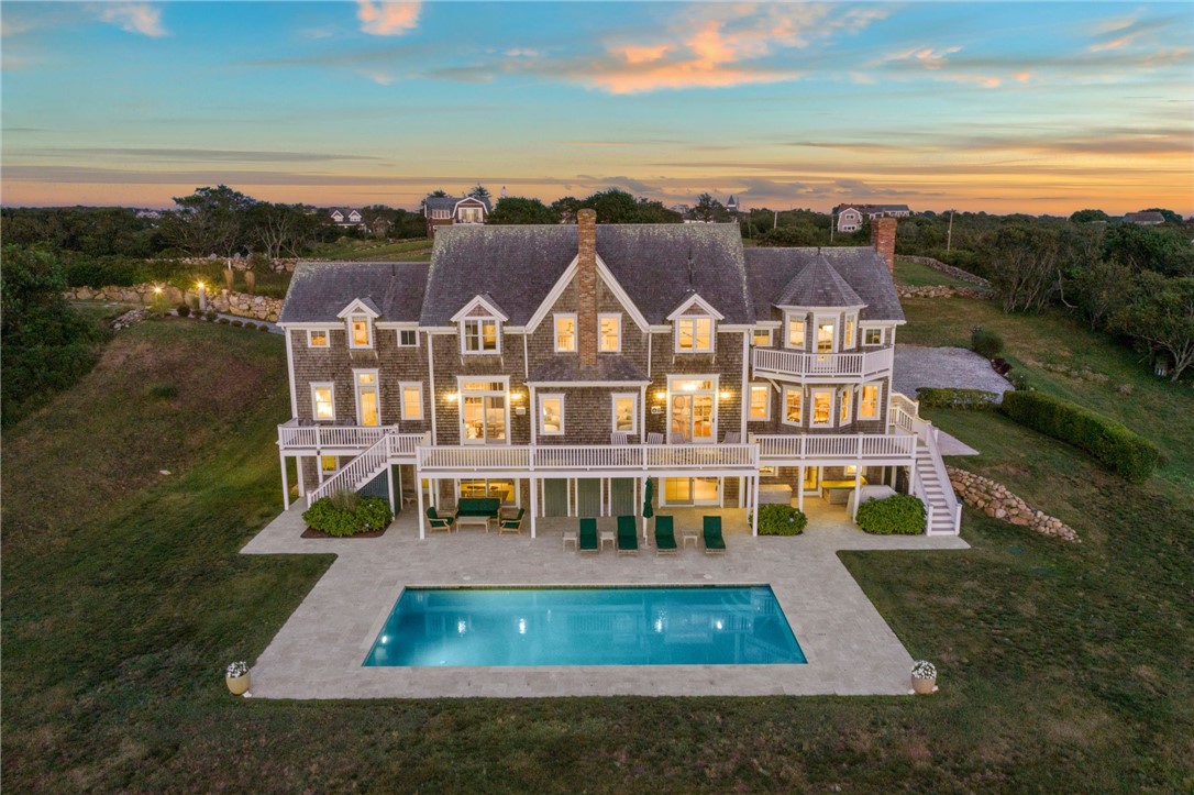 1596 West Side Road
