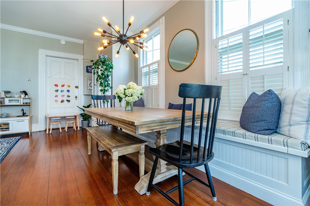 East Greenwich, Rhode Island 02818, United States, 2 Bedrooms Bedrooms, ,1 BathroomBathrooms,Residential,Pending,115553