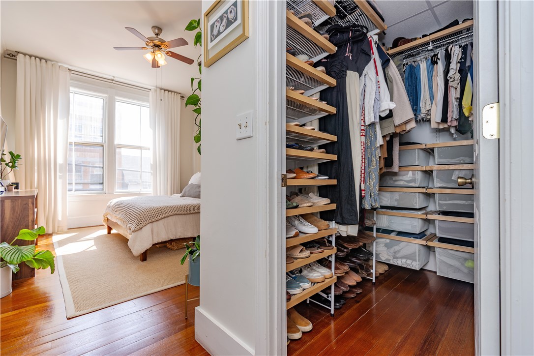 East Greenwich, Rhode Island 02818, United States, 2 Bedrooms Bedrooms, ,1 BathroomBathrooms,Residential,Pending,115553