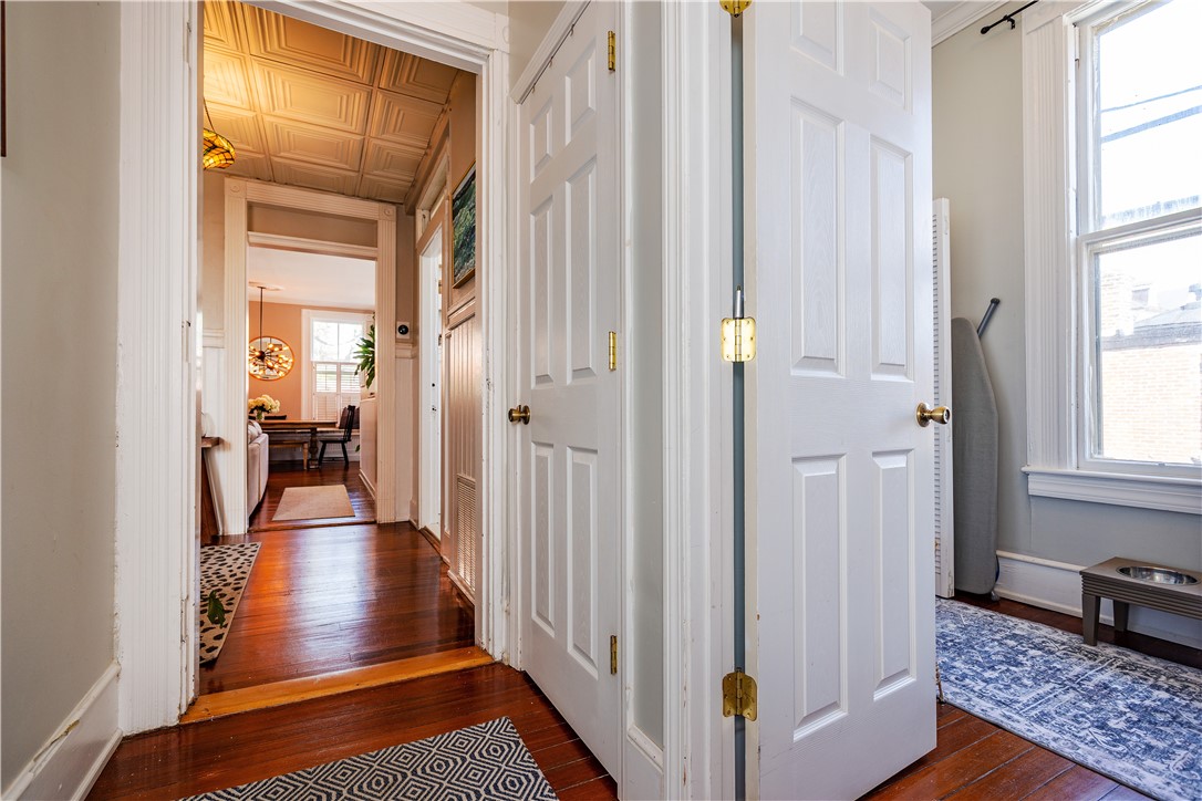 East Greenwich, Rhode Island 02818, United States, 2 Bedrooms Bedrooms, ,1 BathroomBathrooms,Residential,Pending,115553