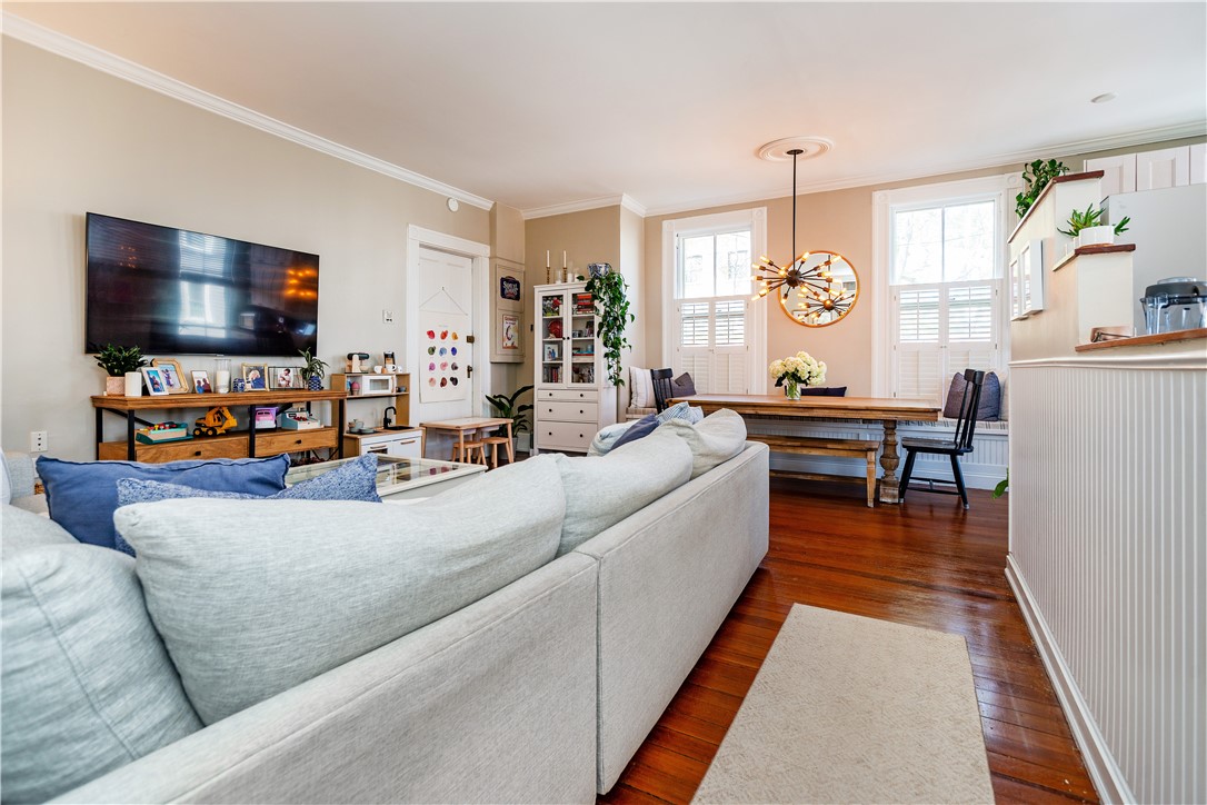 East Greenwich, Rhode Island 02818, United States, 2 Bedrooms Bedrooms, ,1 BathroomBathrooms,Residential,Pending,115553