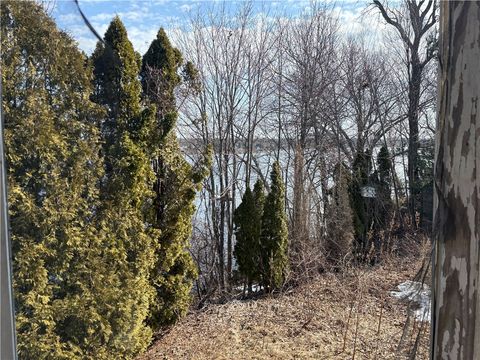 351 County Road Barrington RI 02806