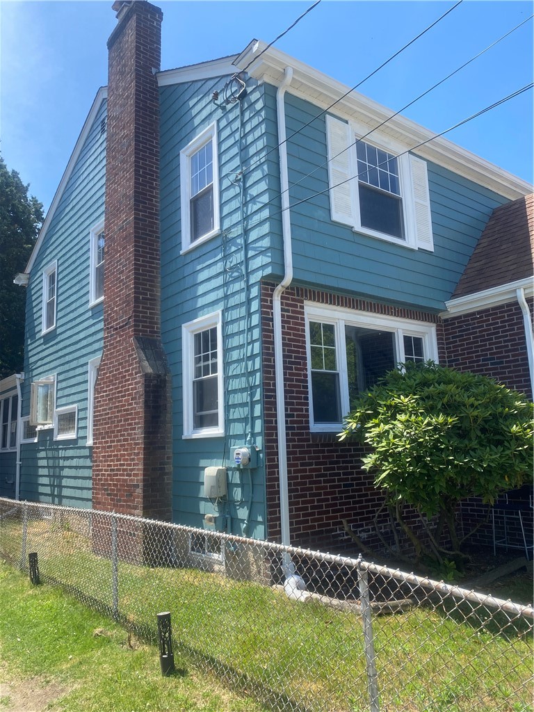 40 AMHERT Avenue