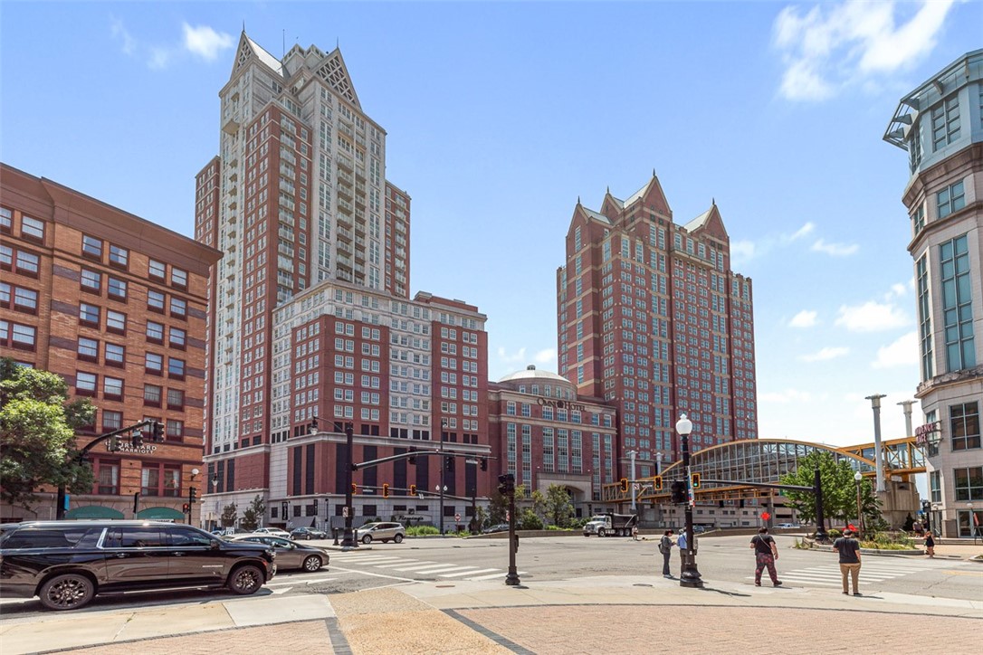 1 W Exchange Street 2103