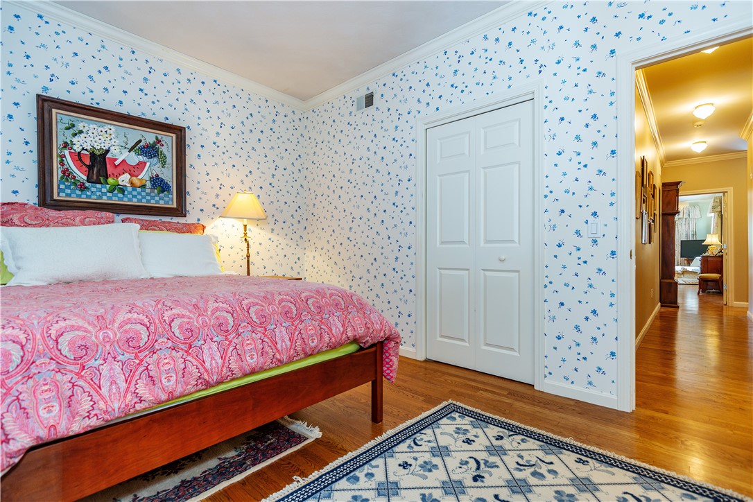 East Greenwich, Rhode Island 02818, United States, 2 Bedrooms Bedrooms, ,2 BathroomsBathrooms,Residential,Pending,2932