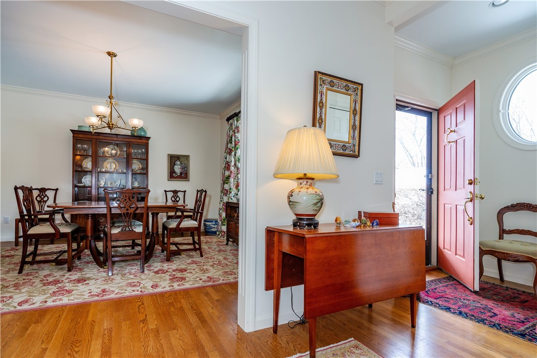 East Greenwich, Rhode Island 02818, United States, 2 Bedrooms Bedrooms, ,2 BathroomsBathrooms,Residential,Pending,2932