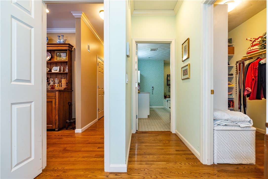 East Greenwich, Rhode Island 02818, United States, 2 Bedrooms Bedrooms, ,2 BathroomsBathrooms,Residential,Pending,2932