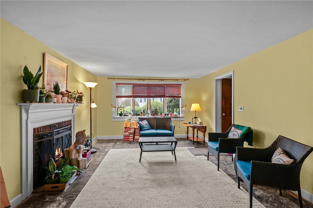 44 capron Drive