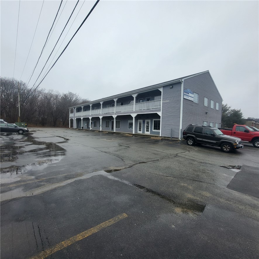 5835 Post Road 112