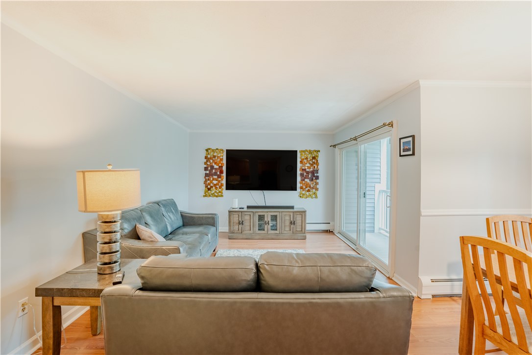 7 Wake Robin Road 407