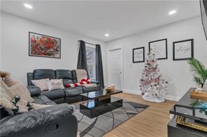 215 Kenyon Avenue