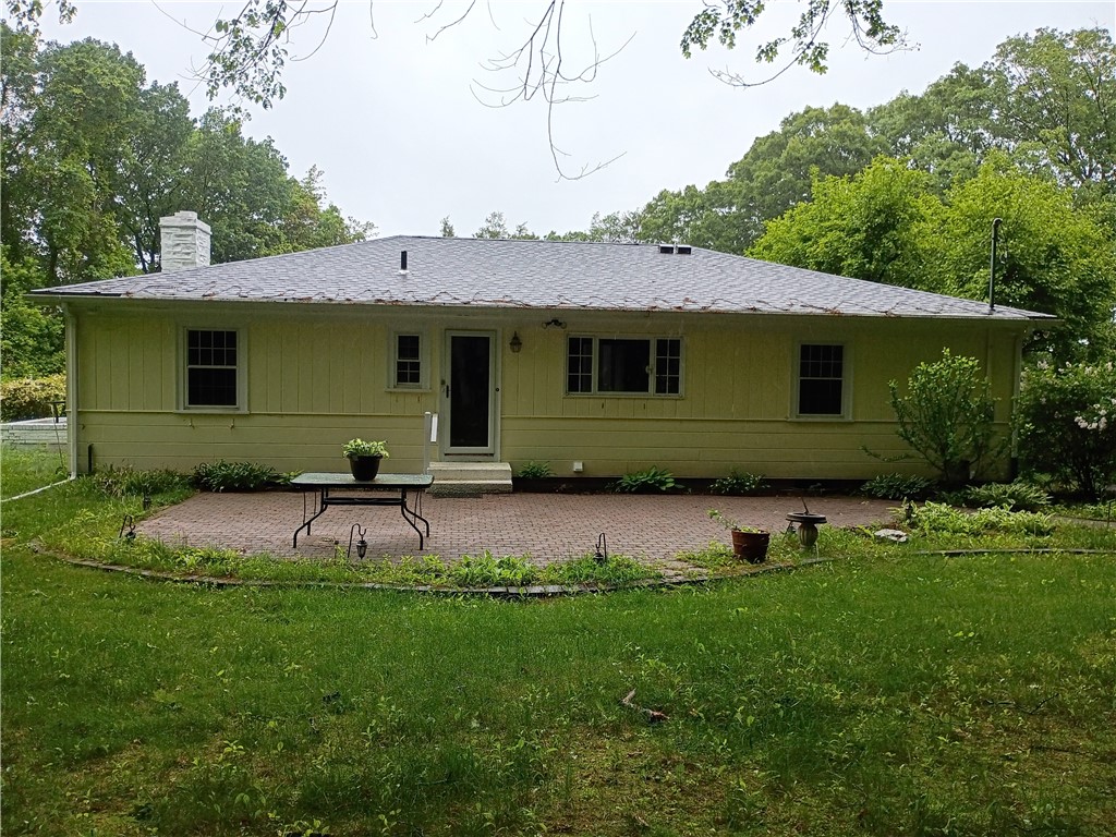 6 Old Pound Hill Road