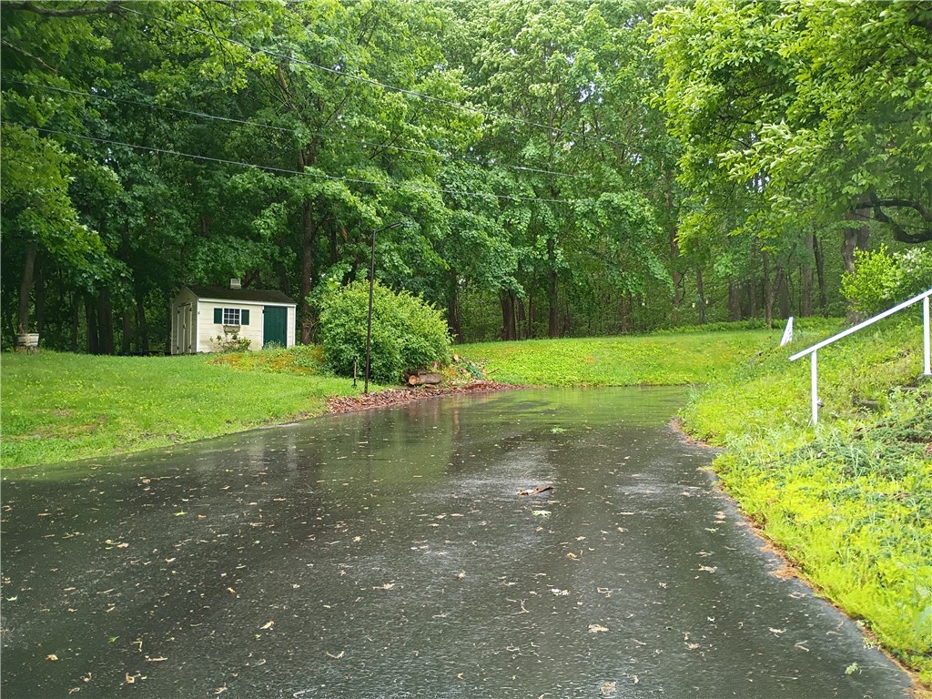 6 Old Pound Hill Road