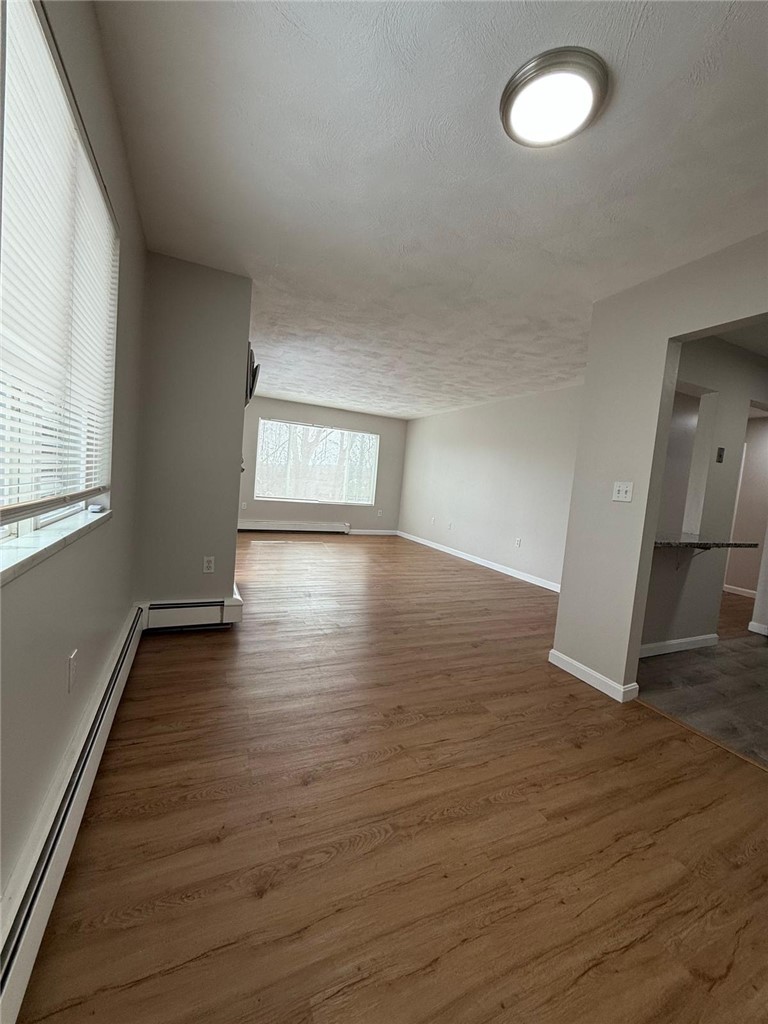 400 New River Road 905