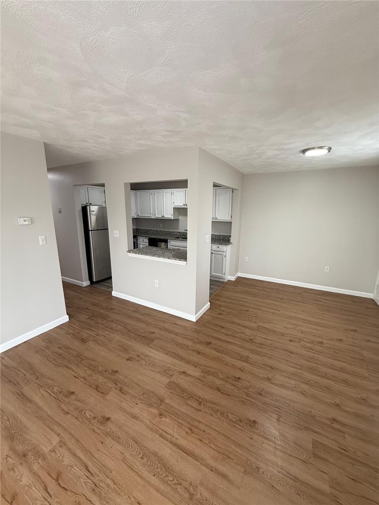 400 New River Road 905