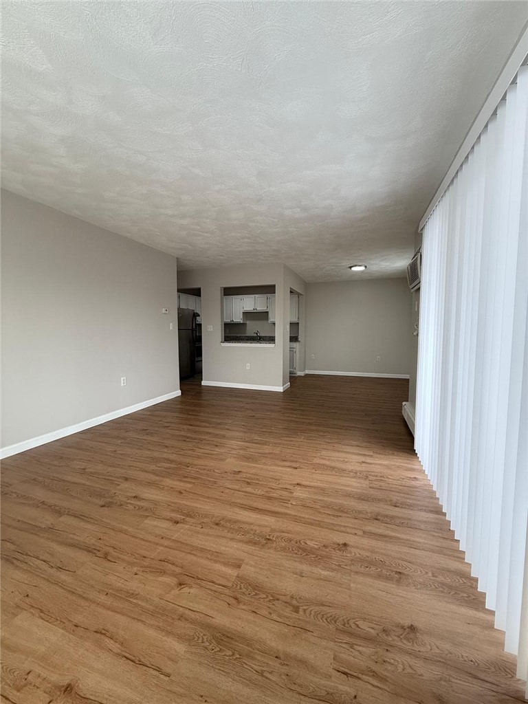 400 New River Road 905