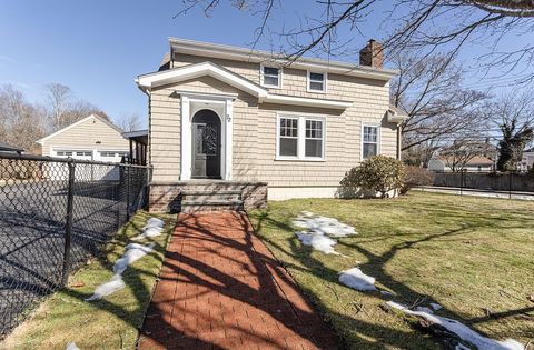 72 Bedlow Avenue Newport RI 02840