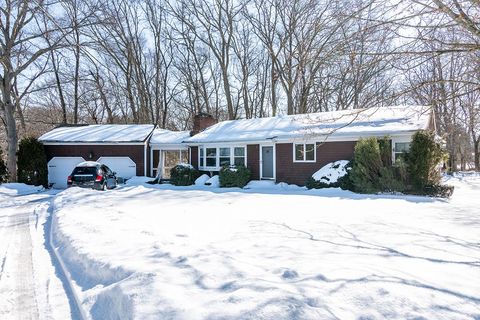 105 Florence Street Tiverton RI 02878