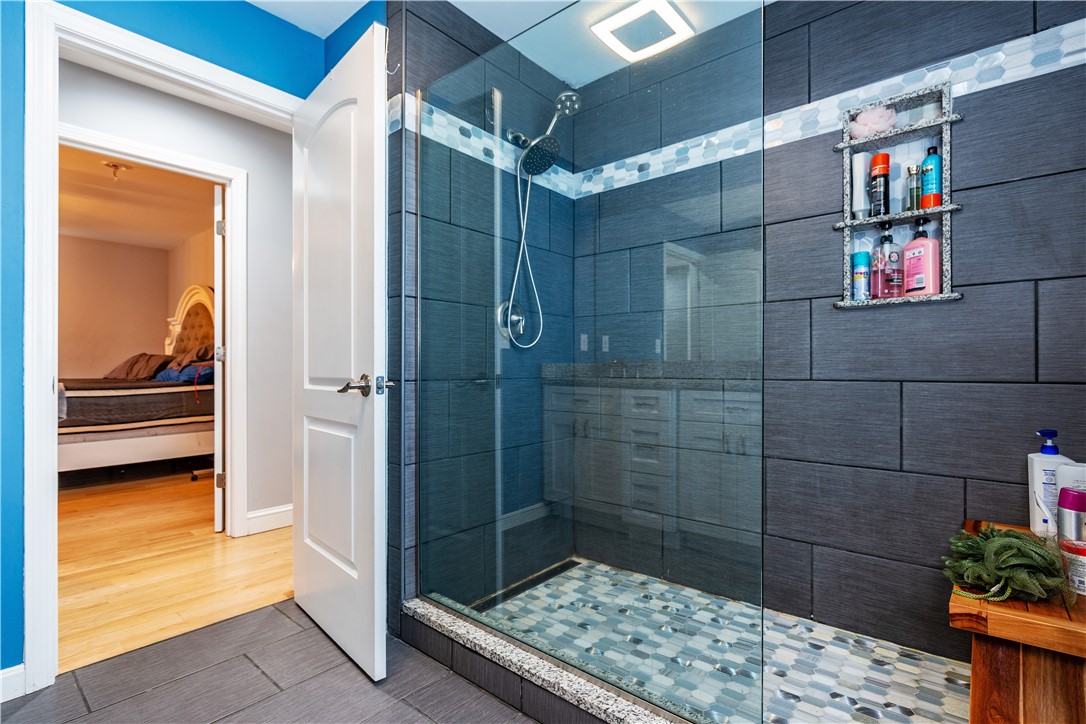 East Providence, Rhode Island 02914, United States, 4 Bedrooms Bedrooms, ,2 BathroomsBathrooms,Residential,Active,149200