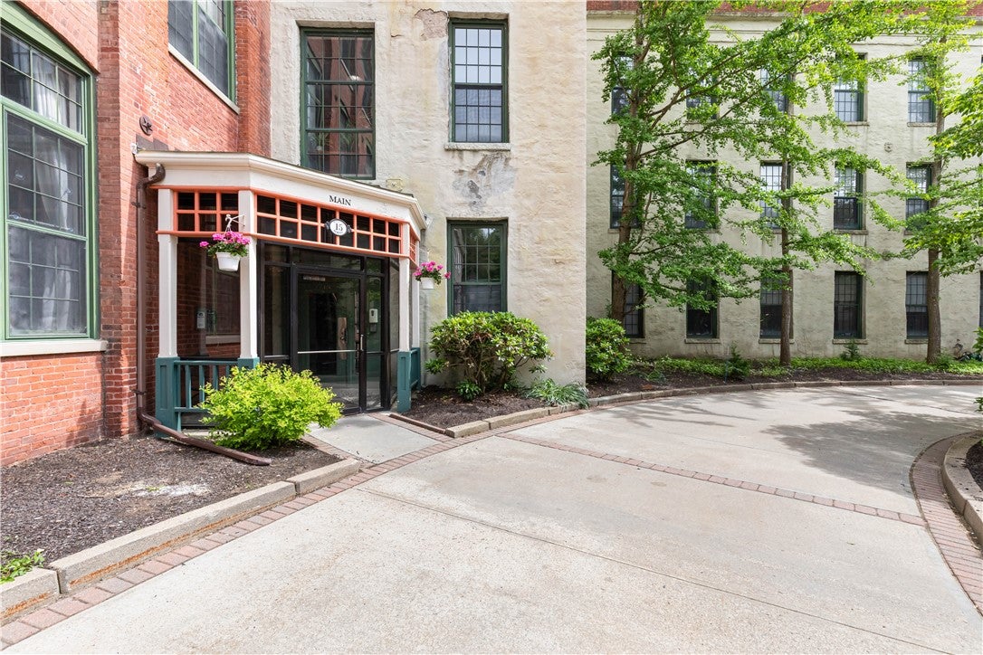 15 Higgins Street 108